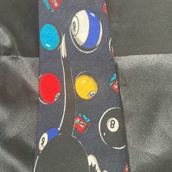 Loony tunes fun tie with tweety and Sylvester the cat - Picture 4 of 10